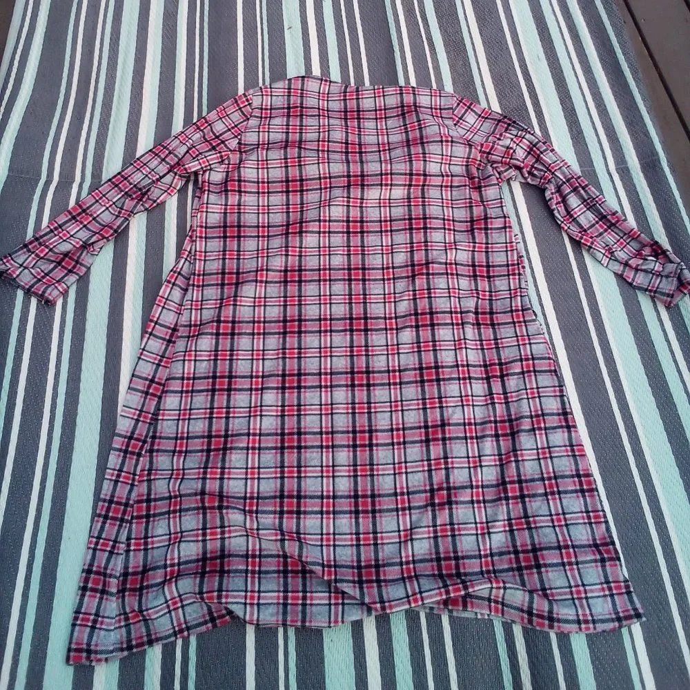 NWOT SECRET TREASURE SLEEP WEAR GOWN